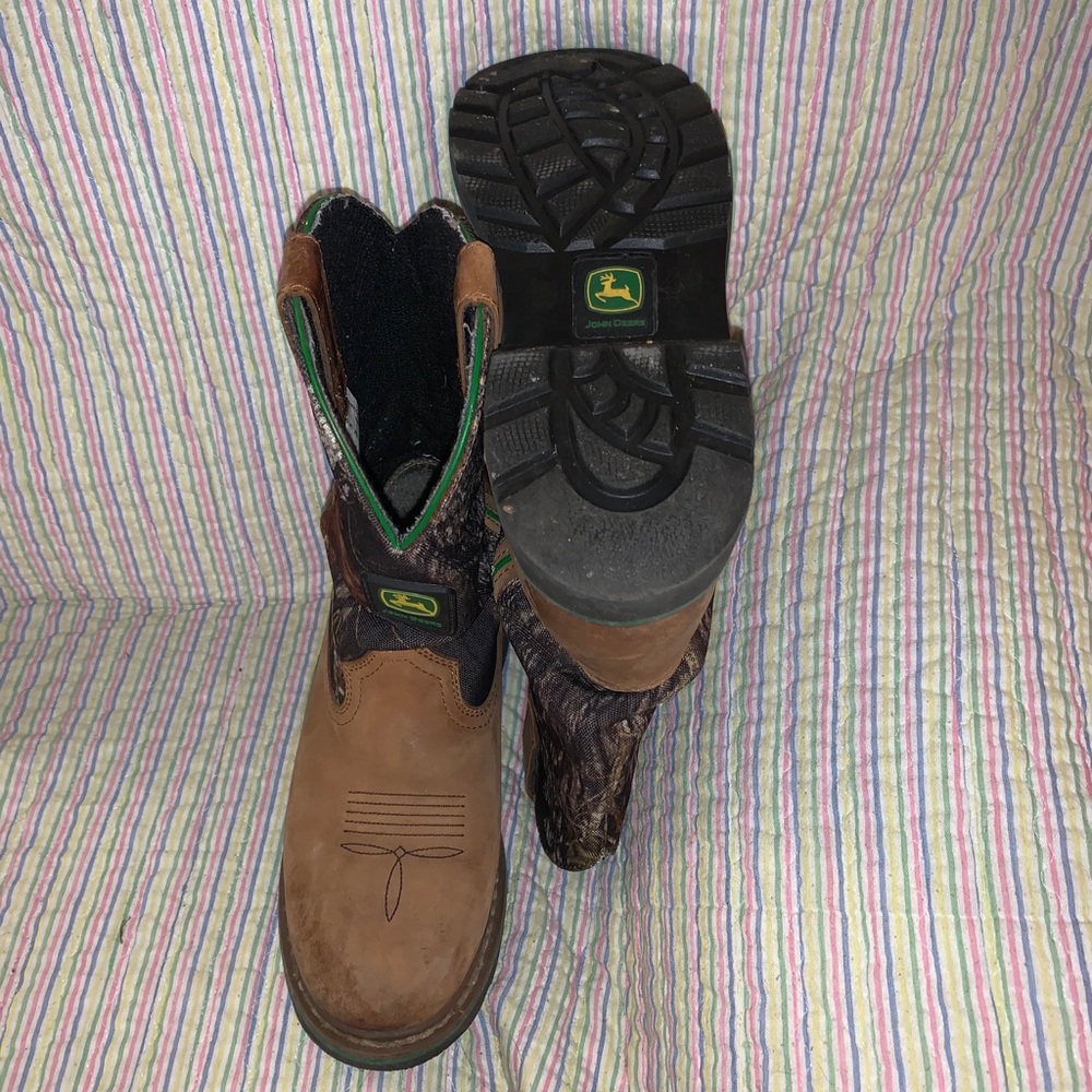 Women’s size 7.5 boots